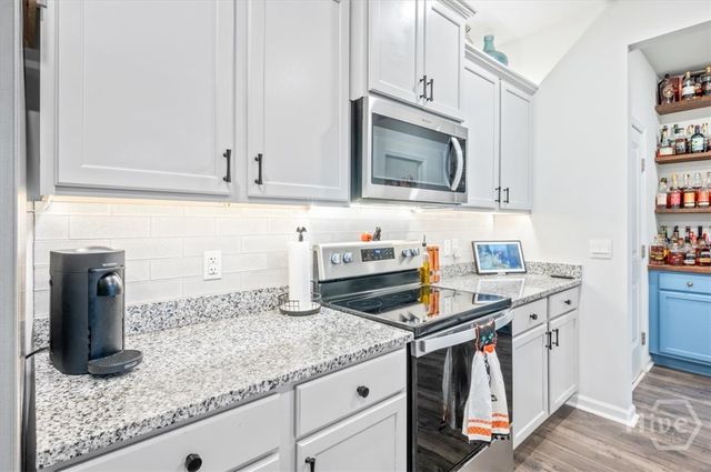 74 Knotty Court, Richmond Hill, GA 31324