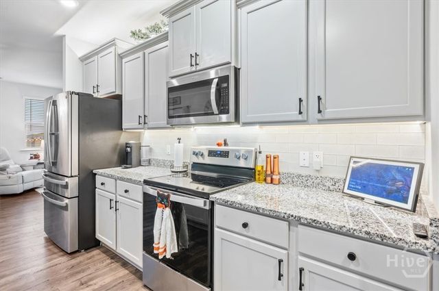 74 Knotty Court, Richmond Hill, GA 31324