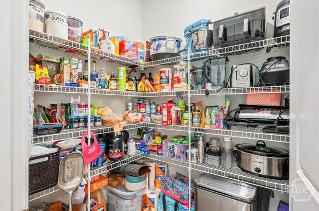 74 Knotty Court, Richmond Hill, GA 31324