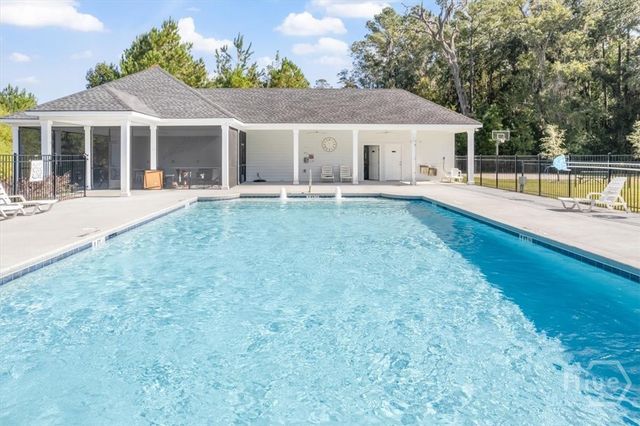 74 Knotty Court, Richmond Hill, GA 31324