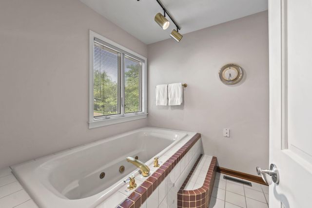 4671 Coach Road, Upper Arlington, OH 43220