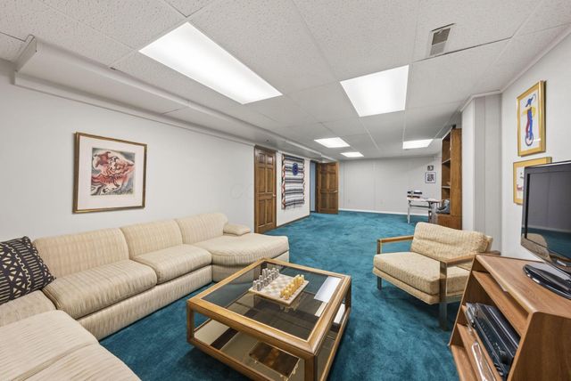 4671 Coach Road, Upper Arlington, OH 43220