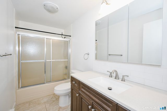 421 Emmett Street APT 4, Bristol, CT 06010