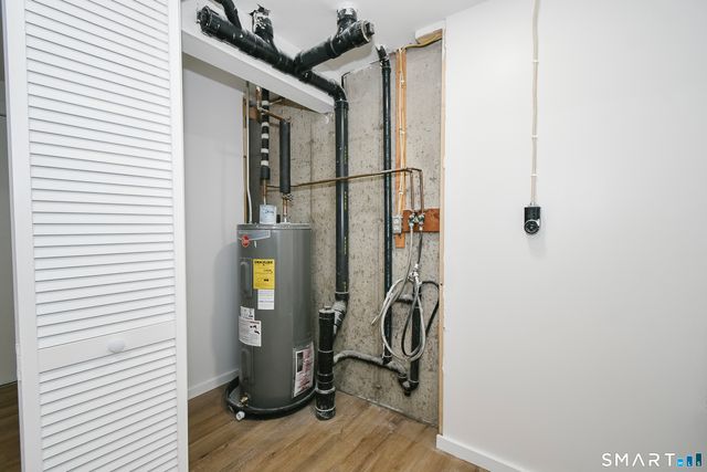 421 Emmett Street APT 4, Bristol, CT 06010