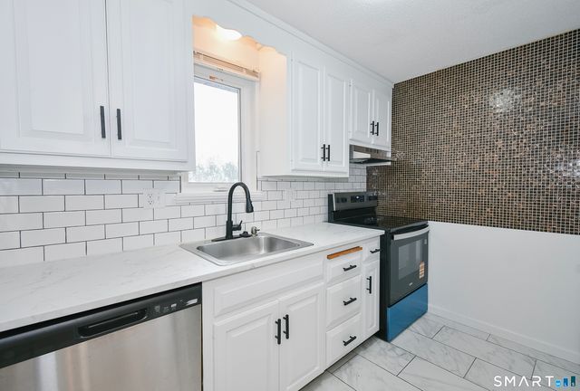 421 Emmett Street APT 4, Bristol, CT 06010