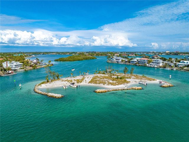 619 SHORE ROAD A, Nokomis, FL 34275