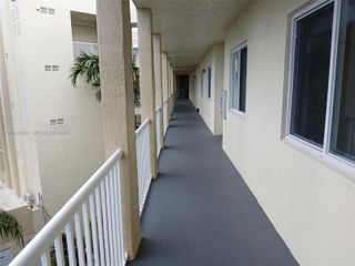 10770 NW 66th St 412, Doral, FL 33178