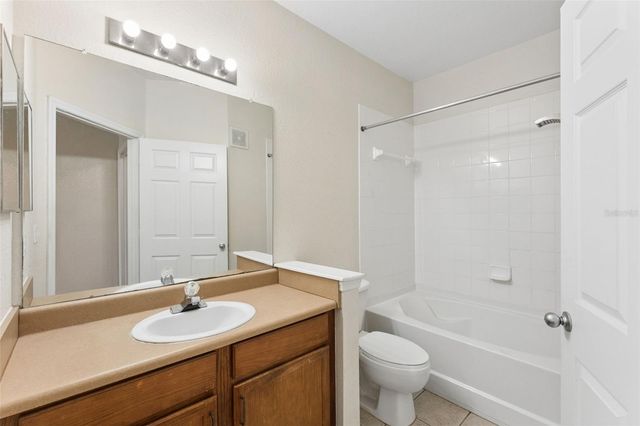 8136 CLAIRE ANN DRIVE 207, Orlando, FL 32825