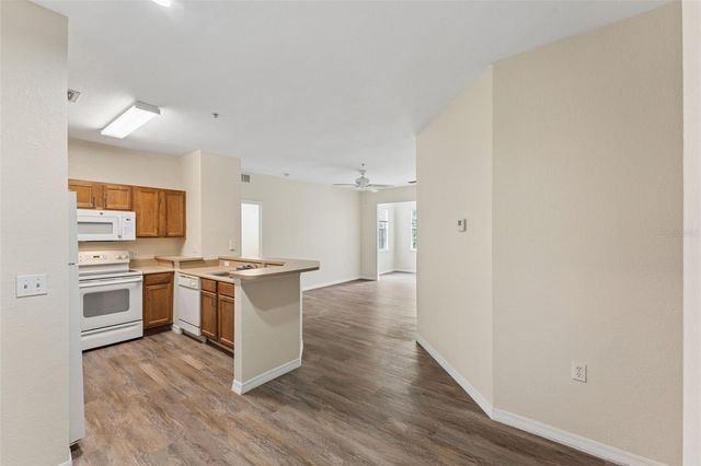 8136 CLAIRE ANN DRIVE 207, Orlando, FL 32825