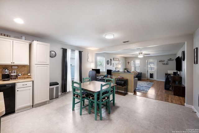 9411 Hanover Sky, Converse, TX 78109