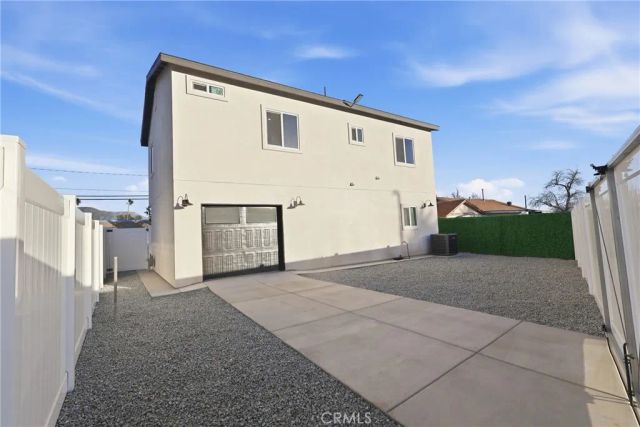 3884 N Mountain View, San Bernardino, CA 92405
