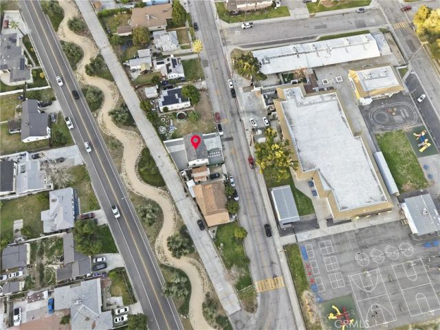 3884 N Mountain View, San Bernardino, CA 92405