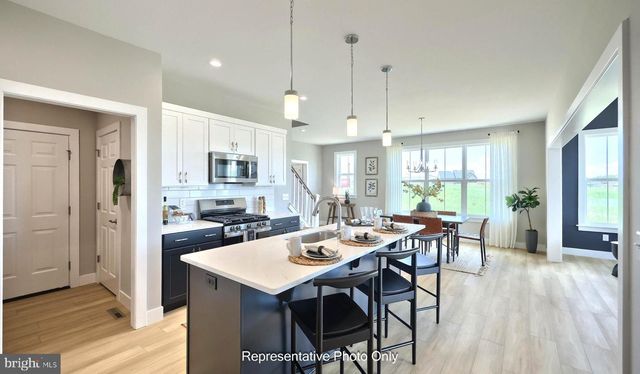 532 STONE GATE BLVD, Annville, PA 17003