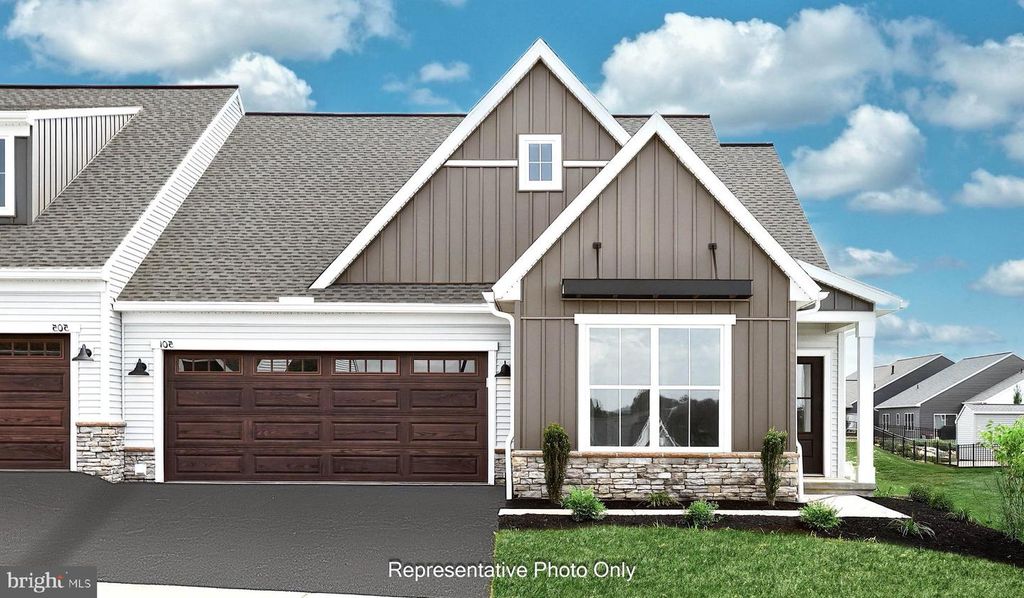 532 STONE GATE BLVD, Annville, PA 17003
