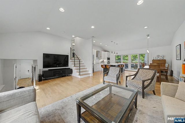 61 Center Street, Cresskill, NJ 07626
