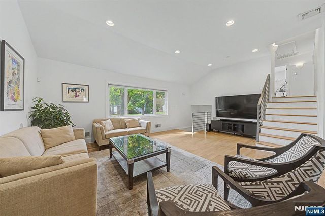 61 Center Street, Cresskill, NJ 07626