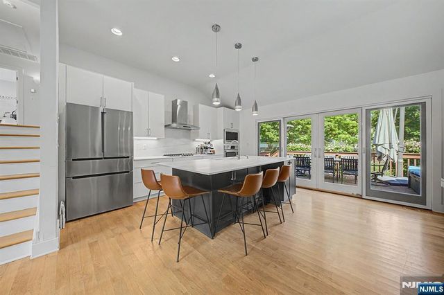 61 Center Street, Cresskill, NJ 07626
