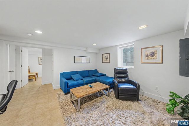 61 Center Street, Cresskill, NJ 07626