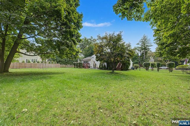 61 Center Street, Cresskill, NJ 07626