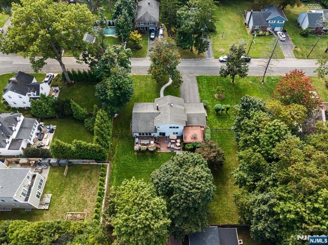 61 Center Street, Cresskill, NJ 07626
