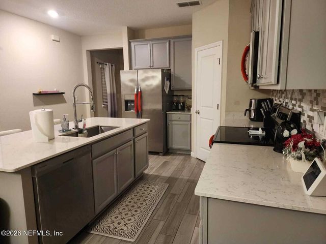 2155 SEQUOIA Court, Jacksonville, FL 32218