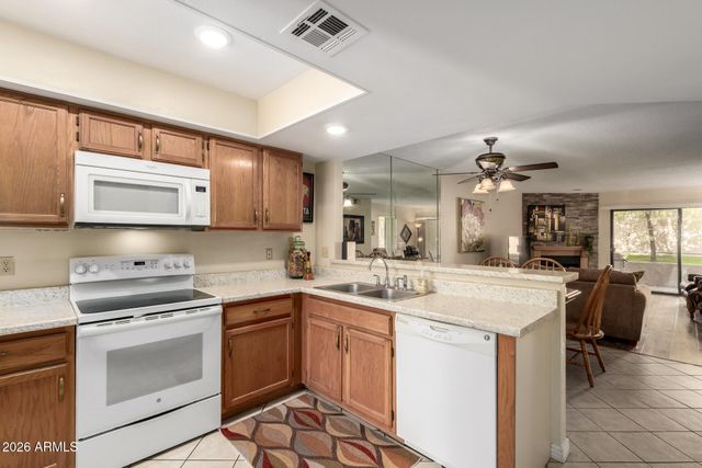 205 N 74TH Street 138, Mesa, AZ 85207