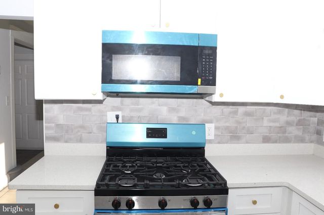 8400 LIBERTY RD, Windsor Mill, MD 21244