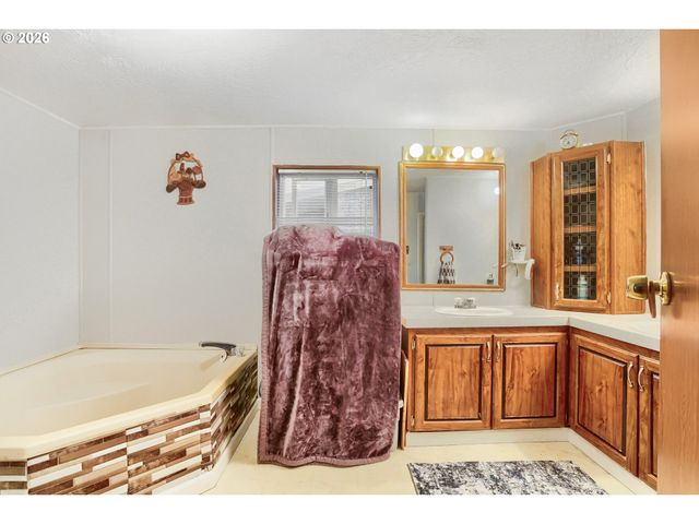 13401 Ne 28TH St 222, Vancouver, WA 98682