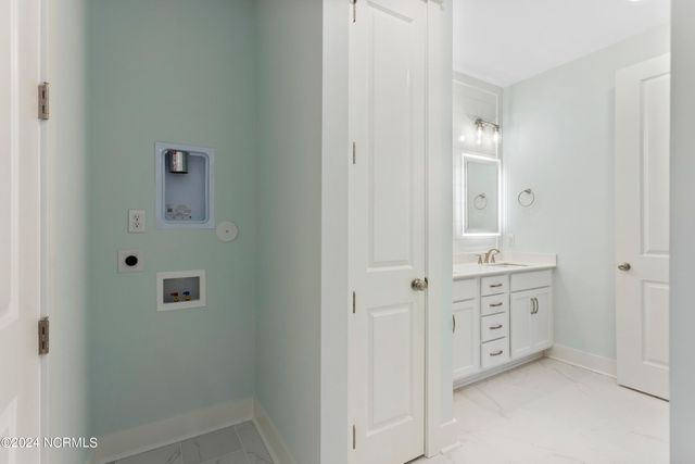 2058 Greenside Manor Drive SW, Ocean Isle Beach, NC 28469