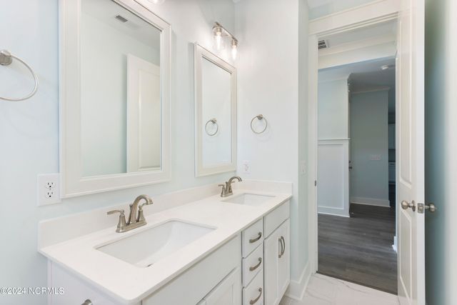 2058 Greenside Manor Drive SW, Ocean Isle Beach, NC 28469