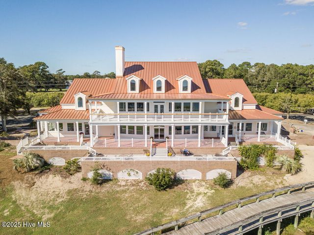 2058 Greenside Manor Drive SW, Ocean Isle Beach, NC 28469