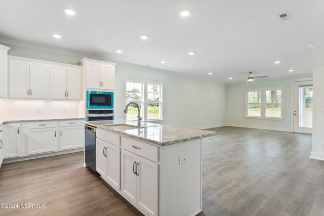 2058 Greenside Manor Drive SW, Ocean Isle Beach, NC 28469