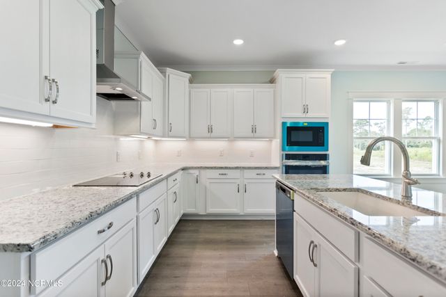 2058 Greenside Manor Drive SW, Ocean Isle Beach, NC 28469