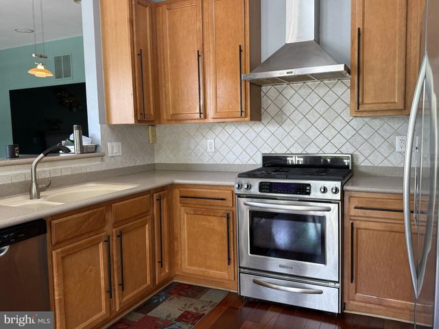 68 CONCORD BLVD, Sicklerville, NJ 08081