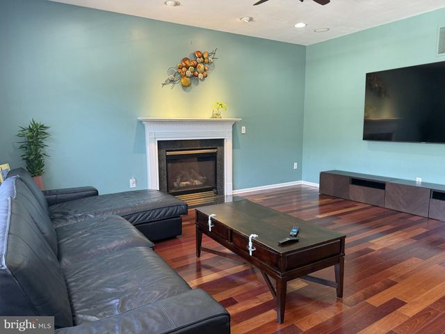 68 CONCORD BLVD, Sicklerville, NJ 08081