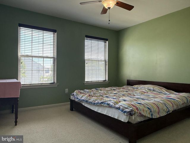 68 CONCORD BLVD, Sicklerville, NJ 08081