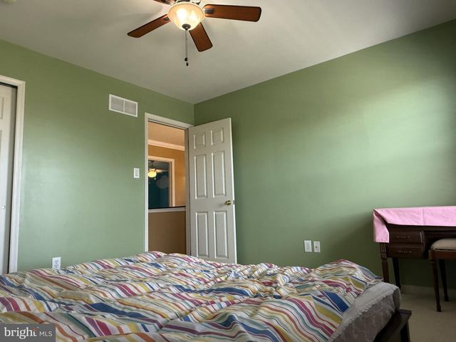 68 CONCORD BLVD, Sicklerville, NJ 08081