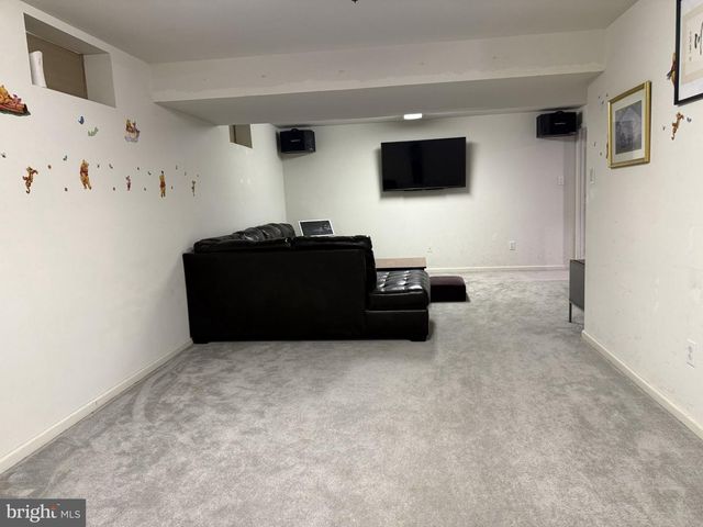 68 CONCORD BLVD, Sicklerville, NJ 08081