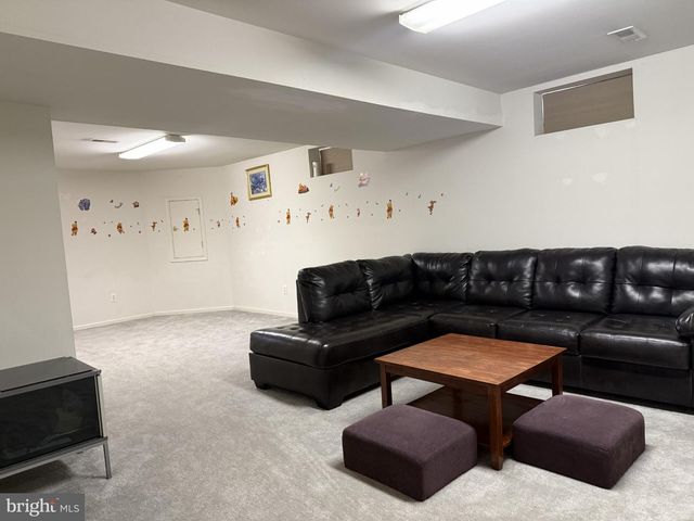 68 CONCORD BLVD, Sicklerville, NJ 08081