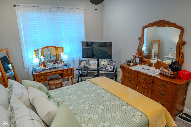 914 Ridge Rock Lane, Bargersville, IN 46106