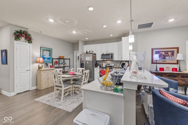 914 Ridge Rock Lane, Bargersville, IN 46106