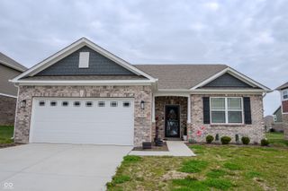 914 Ridge Rock Lane, Bargersville, IN 46106
