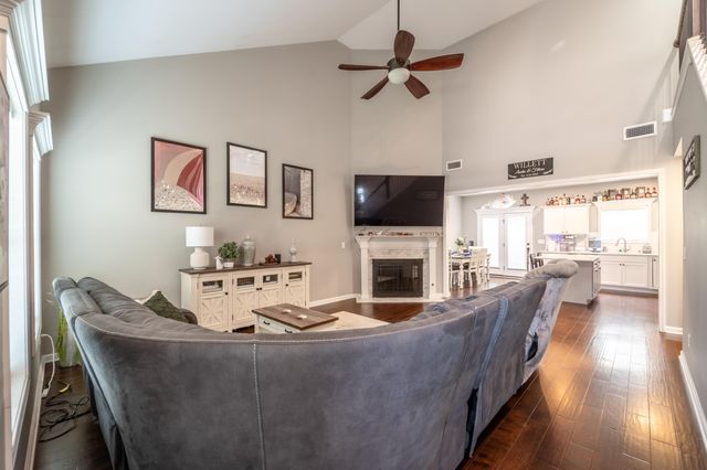 1144 Autumn Ridge Drive, Lexington, KY 40509