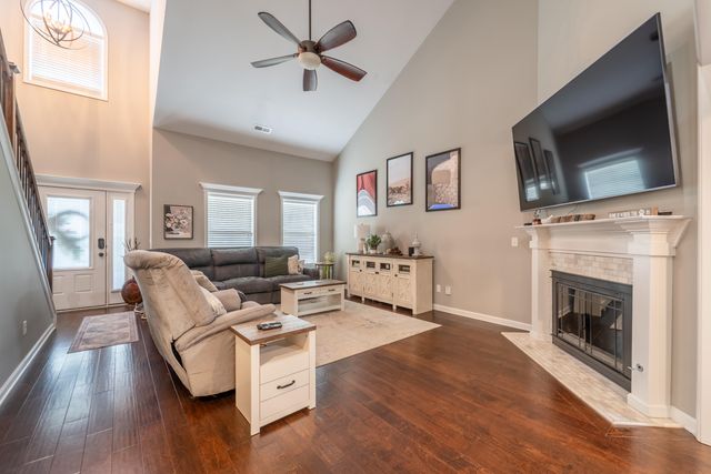 1144 Autumn Ridge Drive, Lexington, KY 40509