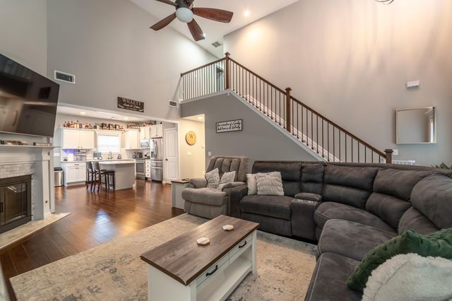 1144 Autumn Ridge Drive, Lexington, KY 40509