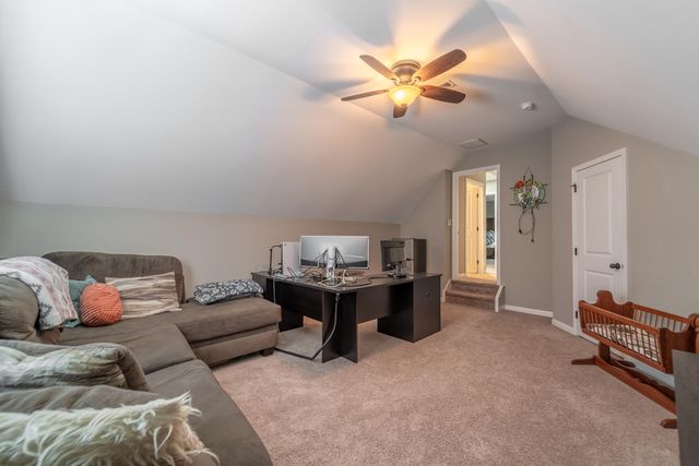 1144 Autumn Ridge Drive, Lexington, KY 40509