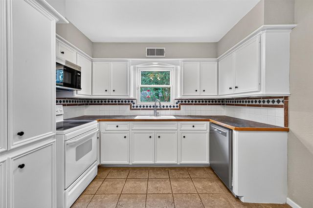 9631 Meadowcroft Drive, Houston, TX 77063