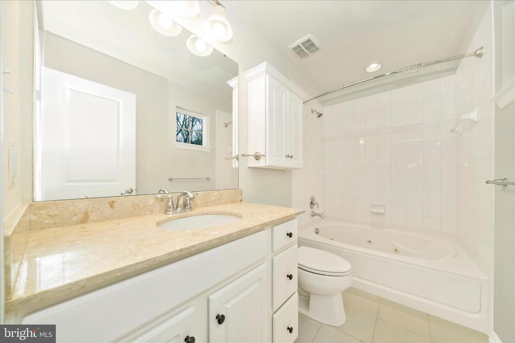Image 26 of property listing at 7014 LINDEN AVE, Elkridge, MD 21075