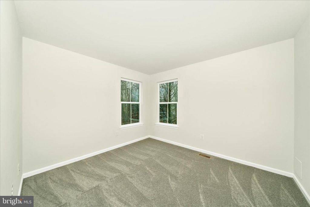Image 33 of property listing at 7014 LINDEN AVE, Elkridge, MD 21075
