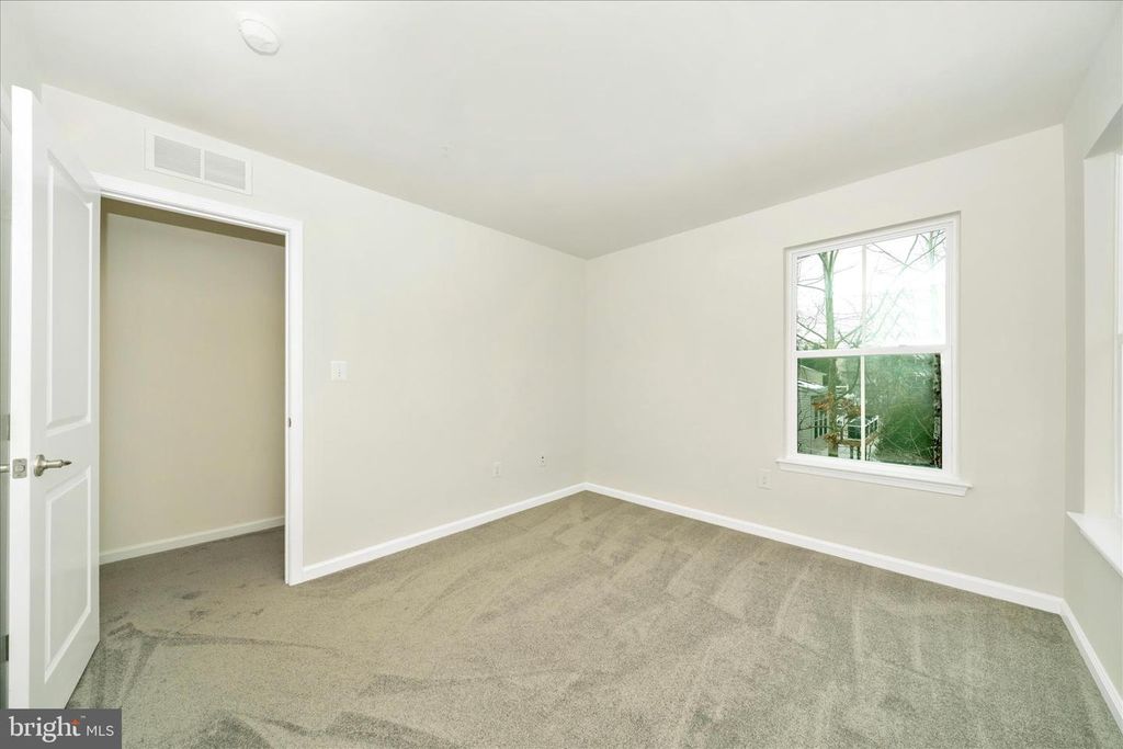 Image 34 of property listing at 7014 LINDEN AVE, Elkridge, MD 21075